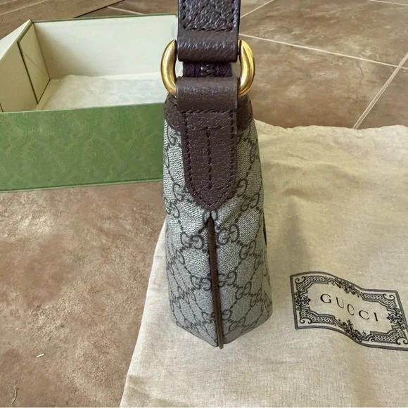 Gucci Ophidia Medium Shoulder Bag - Picture 8 of 13